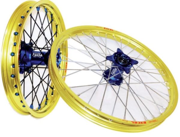 set de roues personnalisé cercle excel gold et moyeux faba bleu